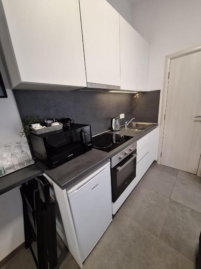 Studio Apartmani Louis I Lola Загреб Экстерьер фото