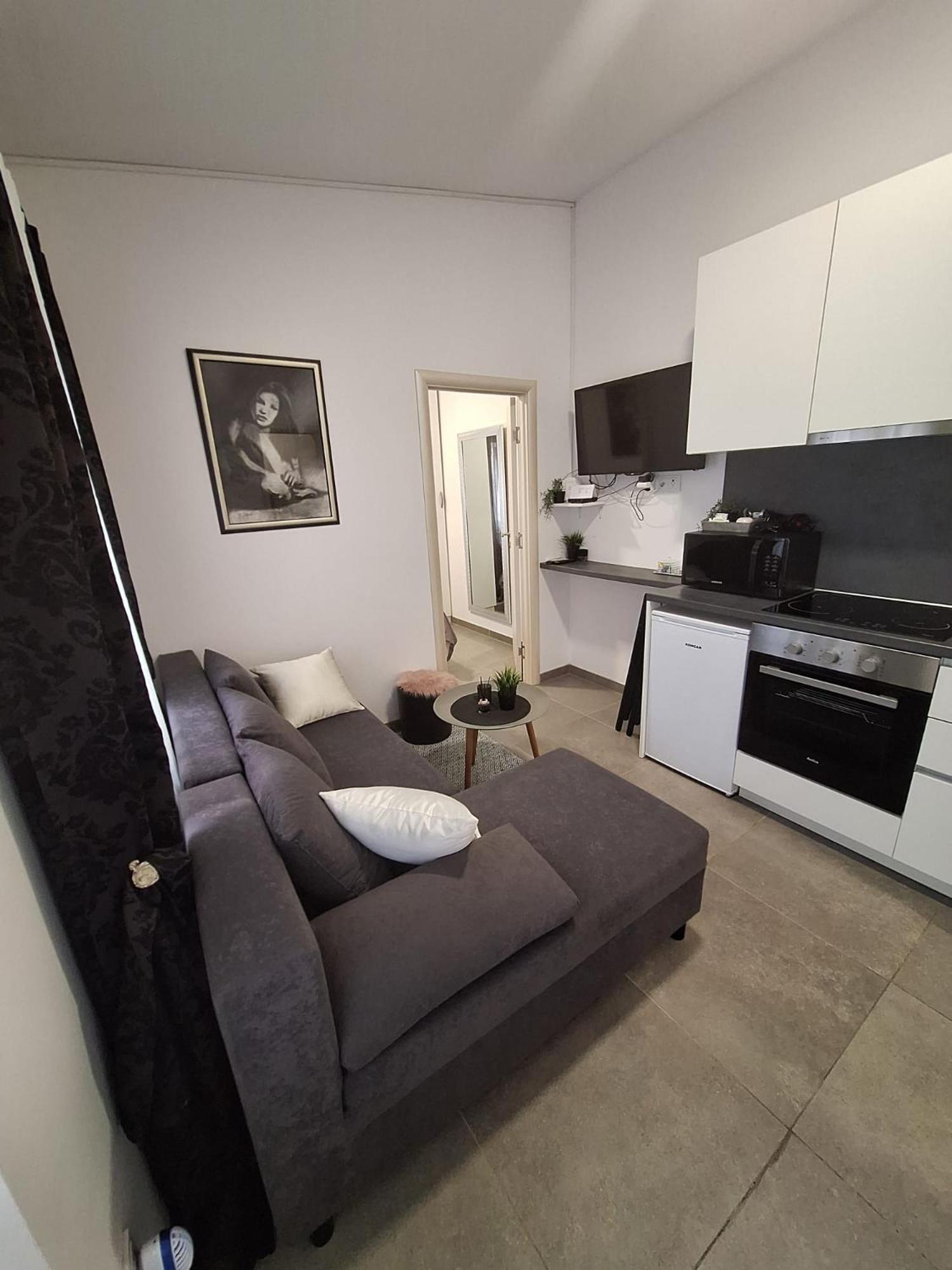 Studio Apartmani Louis I Lola Загреб Экстерьер фото