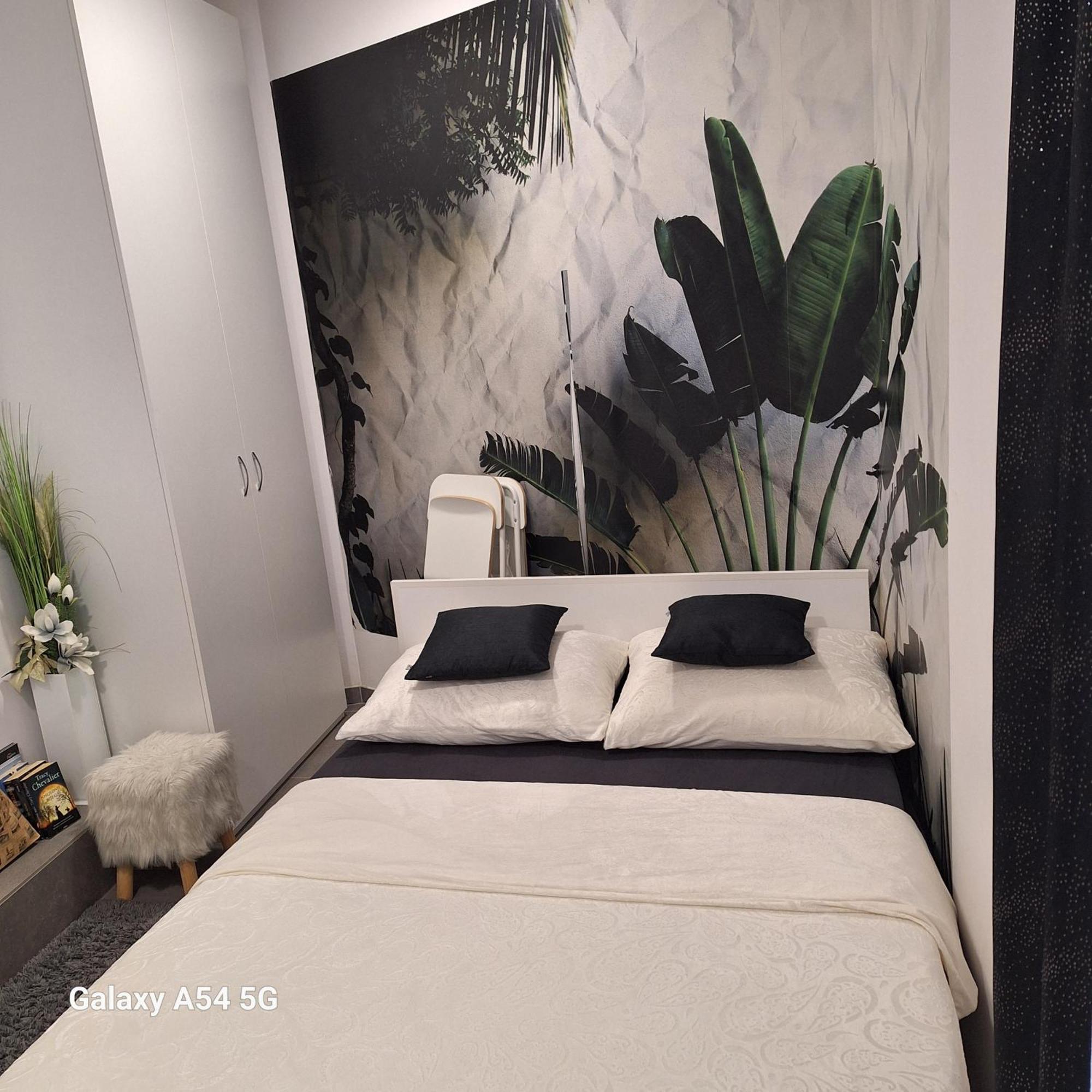 Studio Apartmani Louis I Lola Загреб Экстерьер фото